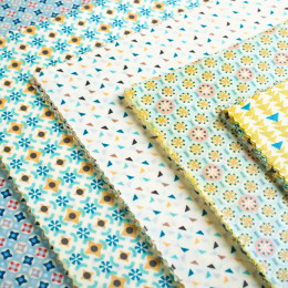 Film ciré réutilisable S - 20 x 25 cm - motifs aléatoires