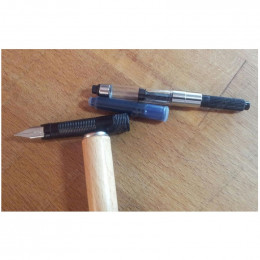 Cartouche d'encre rechargeable à piston pour stylo