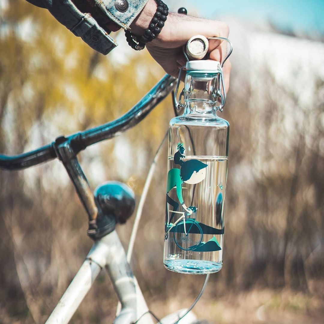bouteille en verre-  vélo